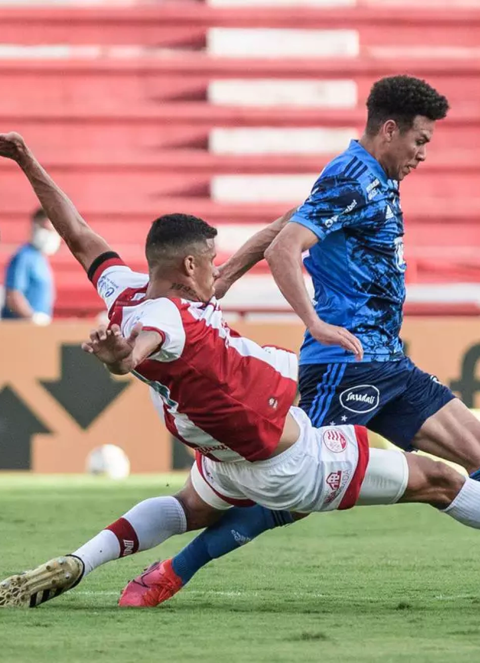 Cruzeiro empata com o Náutico e não deixa a zona de rebaixamento da Série B