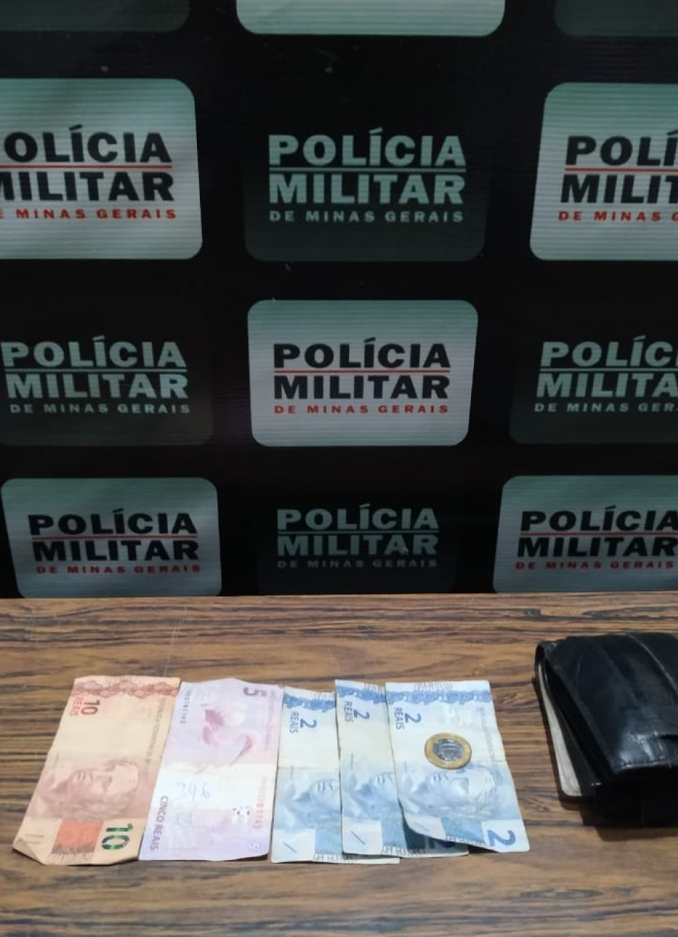 Após roubarem transeunte em Pompéu, três homens são presos pela Polícia Militar