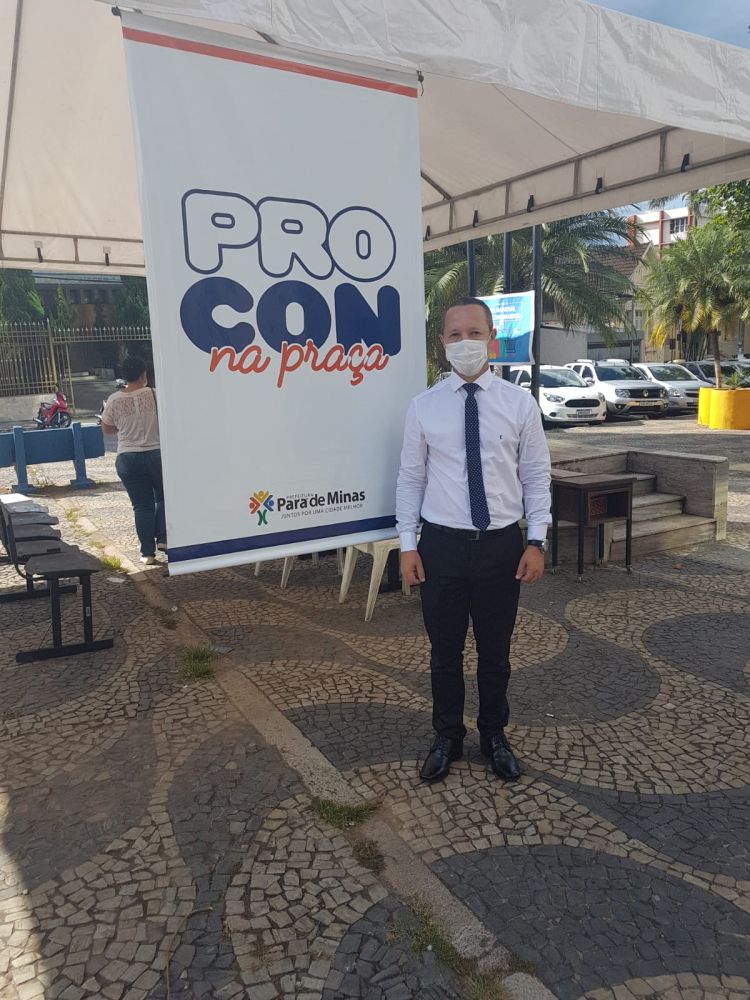 Procon Municipal fez nesta terça-feira atendimento especial na Praça da Matriz em comemoração ao Dia do Consumidor