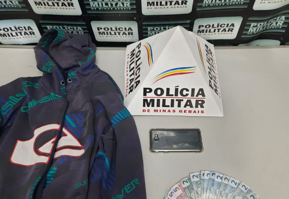 Rapaz é preso em Pará de Minas acusado de roubo a uma mercearia