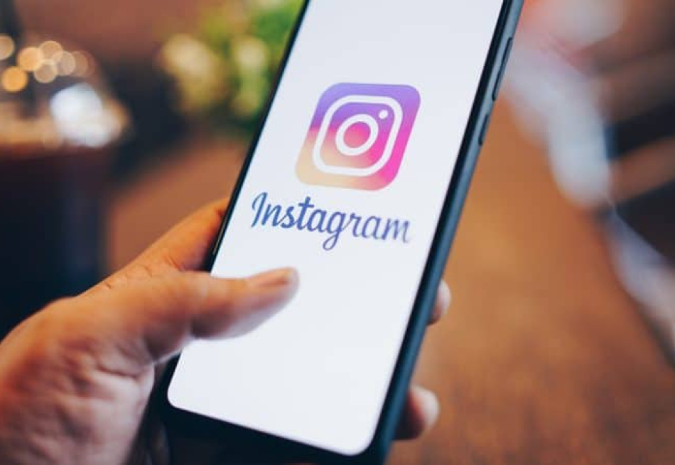 Criminosos invadem contas do Instagram e vendem produtos falsos
