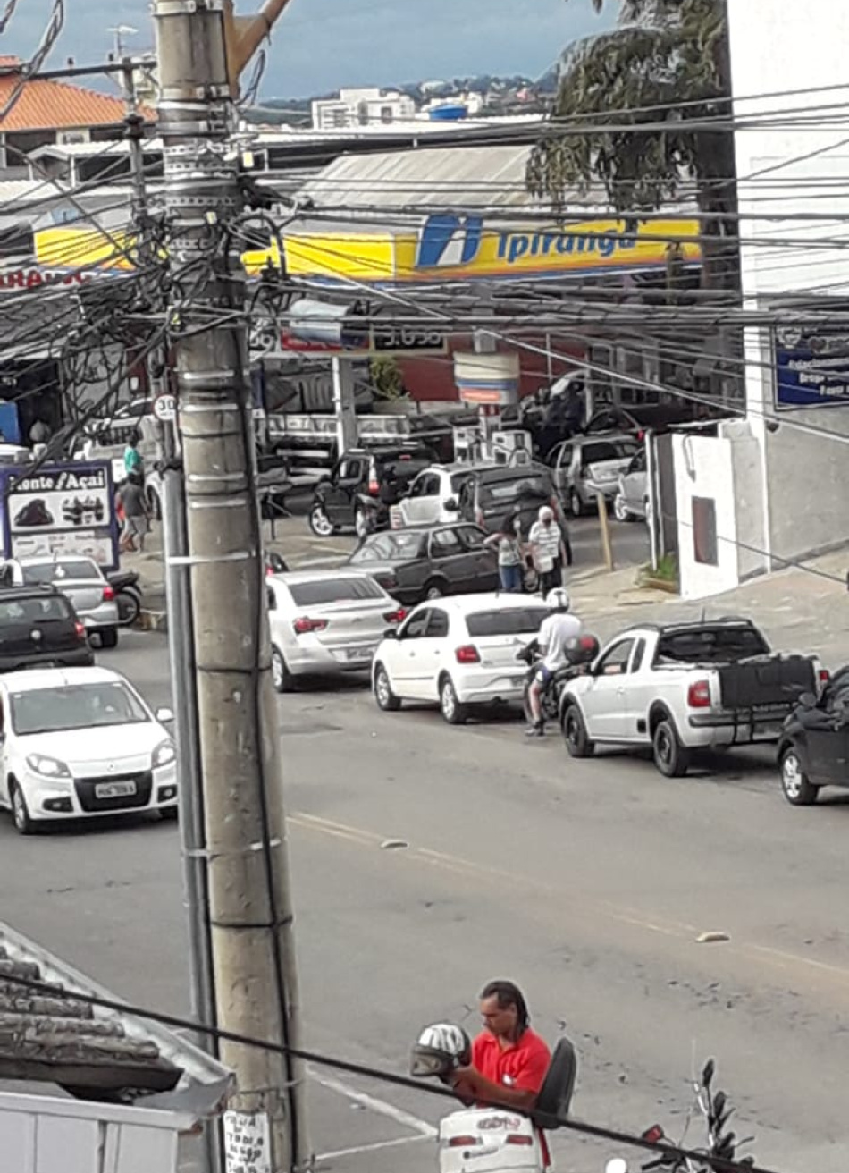Greve dos caminhoneiros do transporte de Combustíveis de Minas Gerais tem reflexos nos postos de gasolina da capital