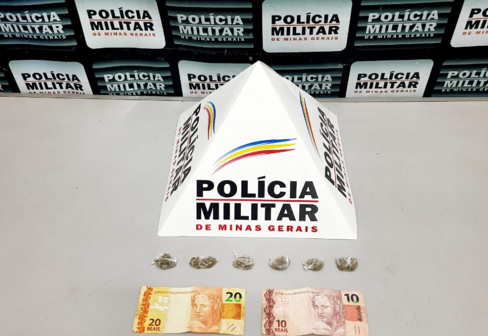 Menor é apreendido no bairro Santos Dumont acusado de tráfico de drogas