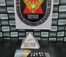 prende jovem de 18 anos suspeito de tráfico de drogas em Pará de Minas