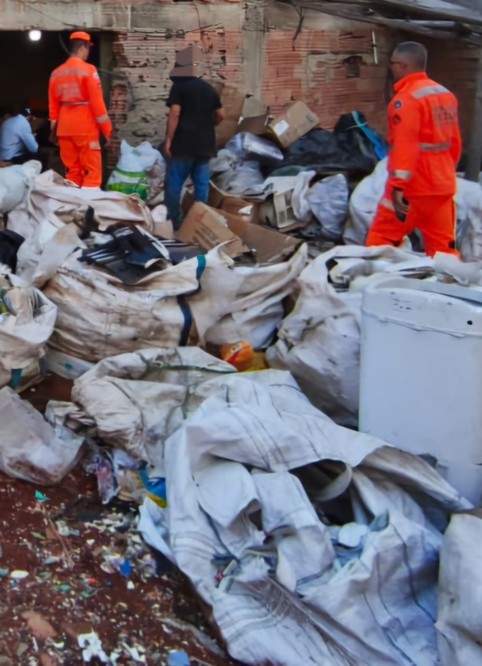 Polícia Militar realiza operação contra comércio ilegal de fios de cobre em Nova Serrana