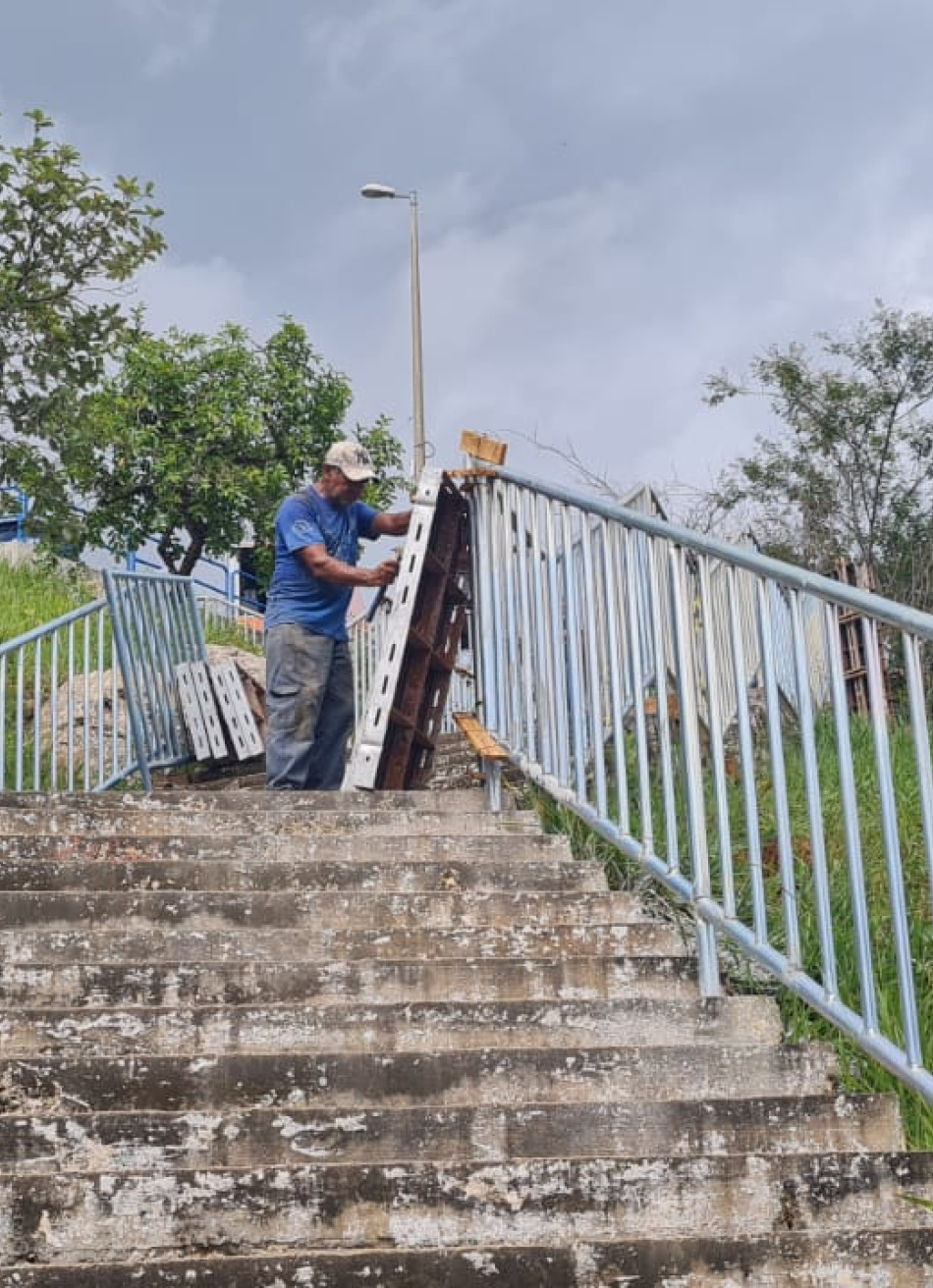 Obra de instalação de guarda-corpos, corrimão e totens nas escadarias do Cristo Redentor deverá ser inaugurada em fevereiro