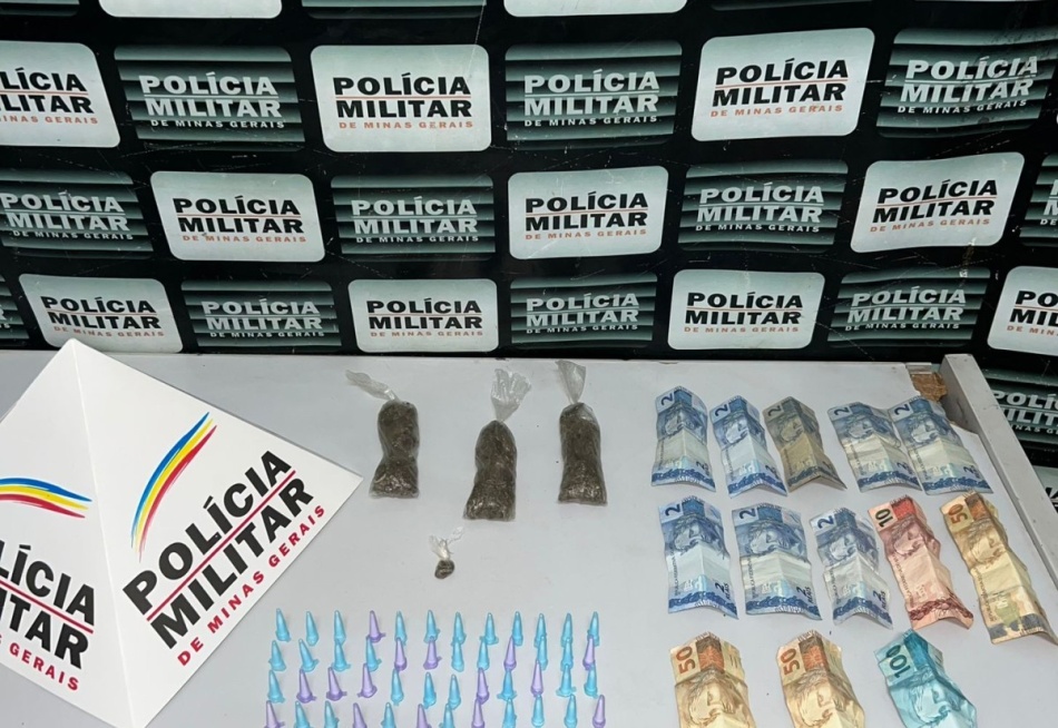 PM Prende Mulher Suspeita de Tráfico de Drogas em Pará de Minas