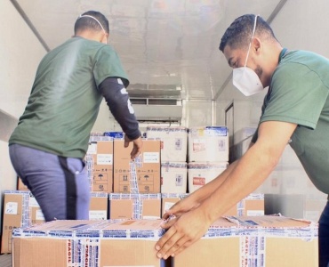 Pará de Minas recebe nesta terça-feira um lote de 3.784 doses da vacina AstraZeneca contra a Covid-19
