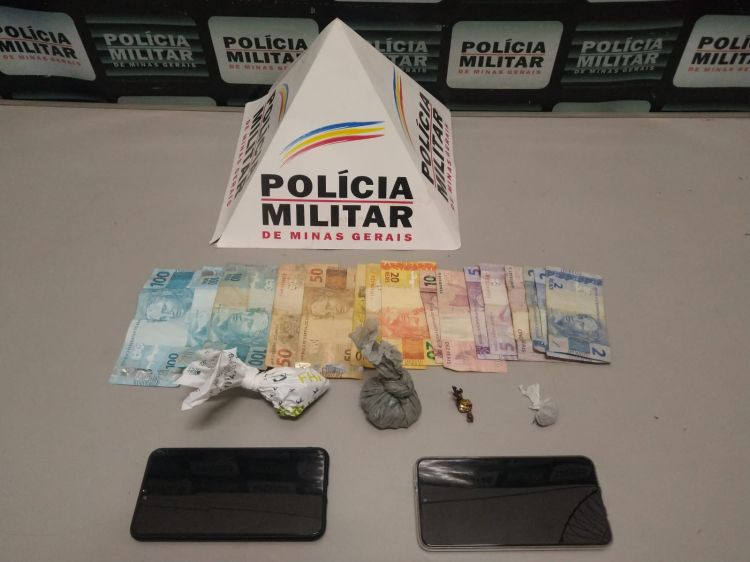 Três homens e um adolescente são presos no bairro Santos Dumont suspeitos de tráfico de drogas