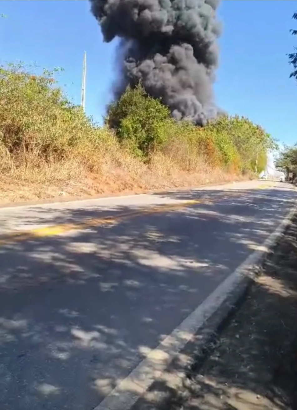Incêndio de grandes proporções atinge indústria em Perdigão; três pessoas sofrem queimaduras graves