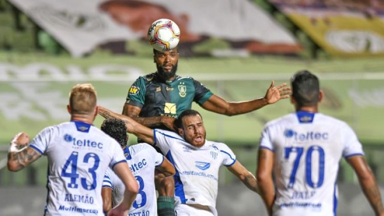 América vence o Avaí, mas perde o título da Série B para a Chapecoense no saldo de gols