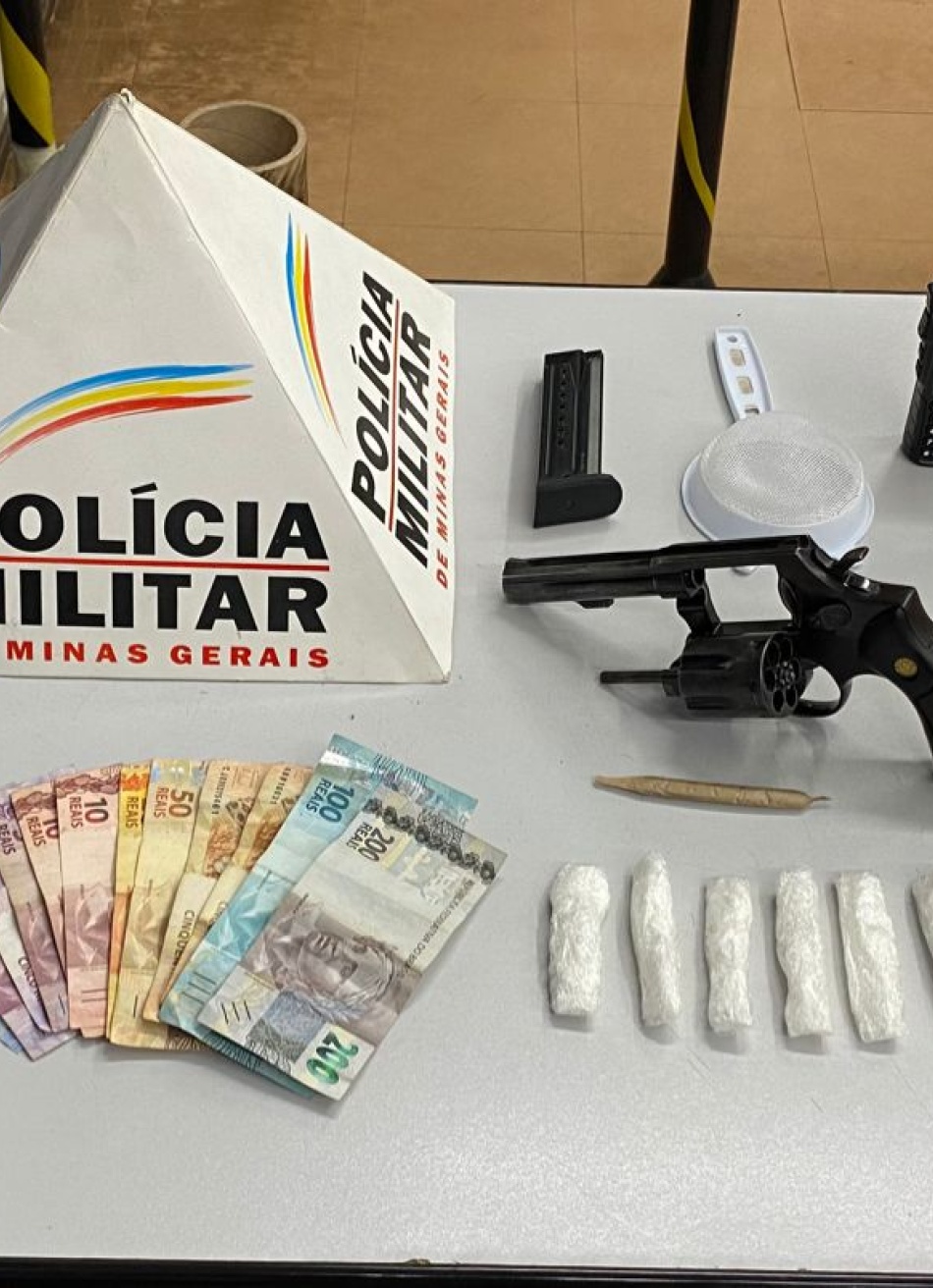 Menor de 17 anos é apreendido em Itaúna com arma de fogo e drogas