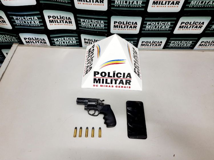 Rapaz é preso em Pará de Minas por porte ilegal de arma de fogo