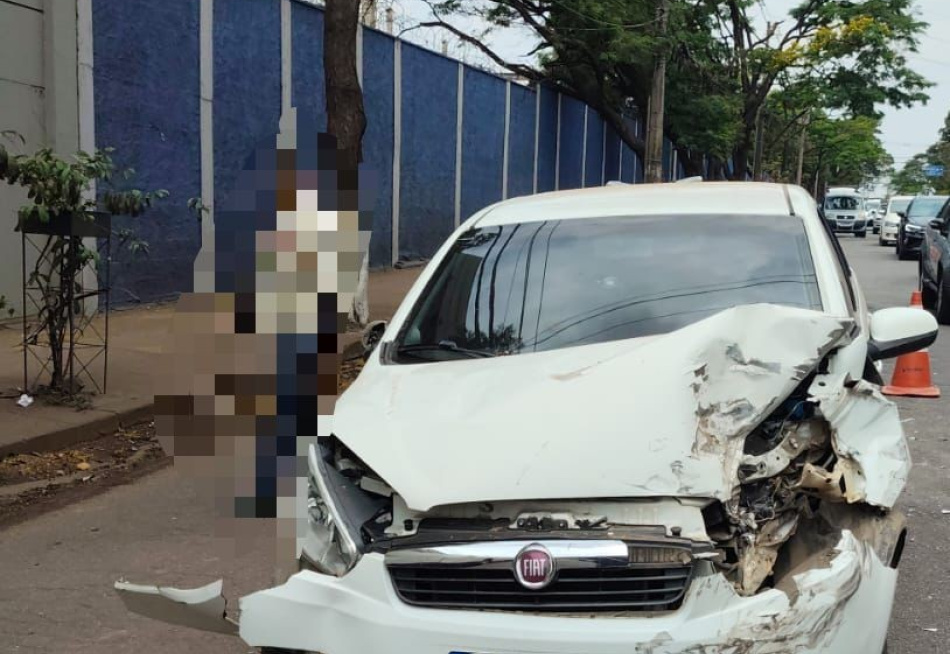 Colisão entre veículos é registrada em Divinópolis