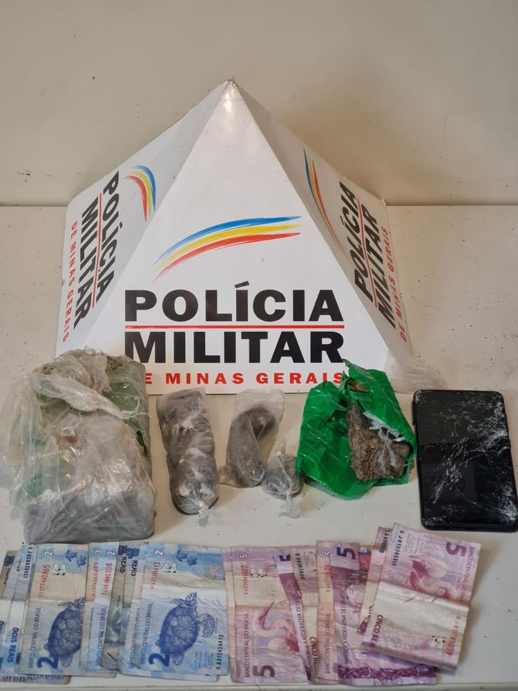 Rapaz é preso em Divinópolis acusado de tráfico de drogas