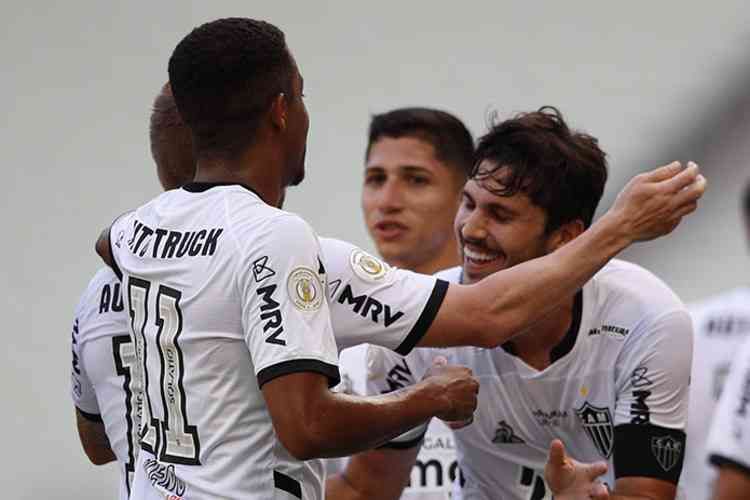 Atlético empata com o Ceará e reassume a liderança do Campeonato Brasileiro