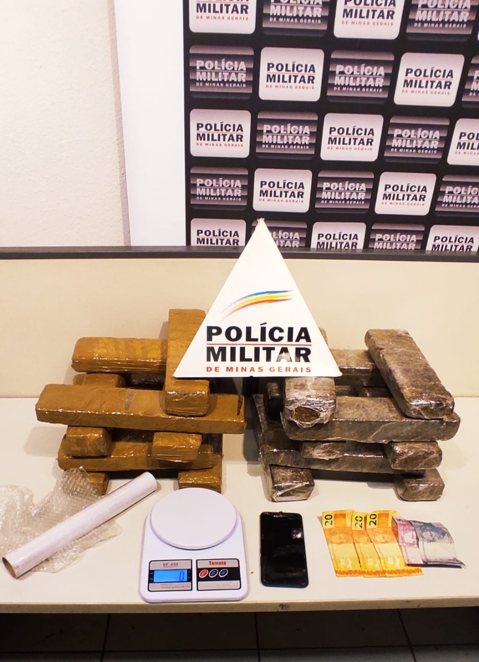 Rapaz é preso pela Polícia Militar em Divinópolis com grande quantidade de maconha