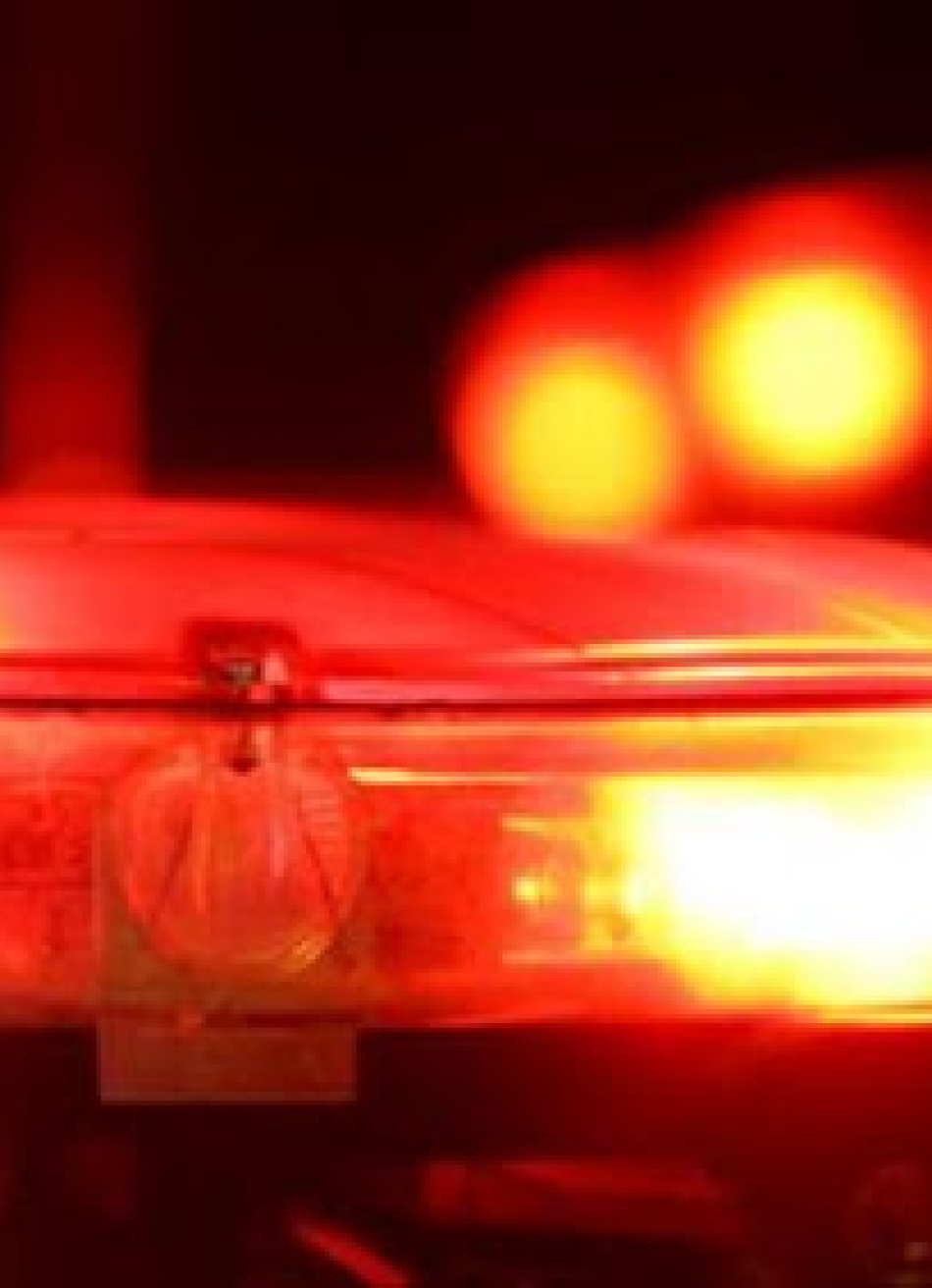 Uma pessoa morreu e outra ficou gravemente ferida após a colisão de duas carretas próximo de São Gonçalo do Rio Abaixo