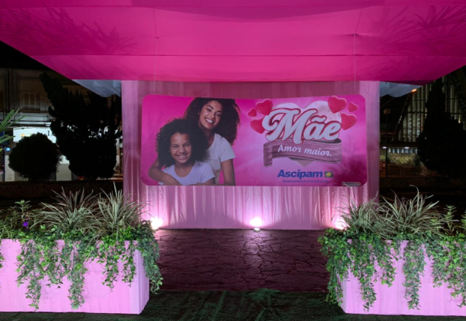 Com horário especial do comércio e homenagem, Pará de Minas entra no clima do Dia das Mães