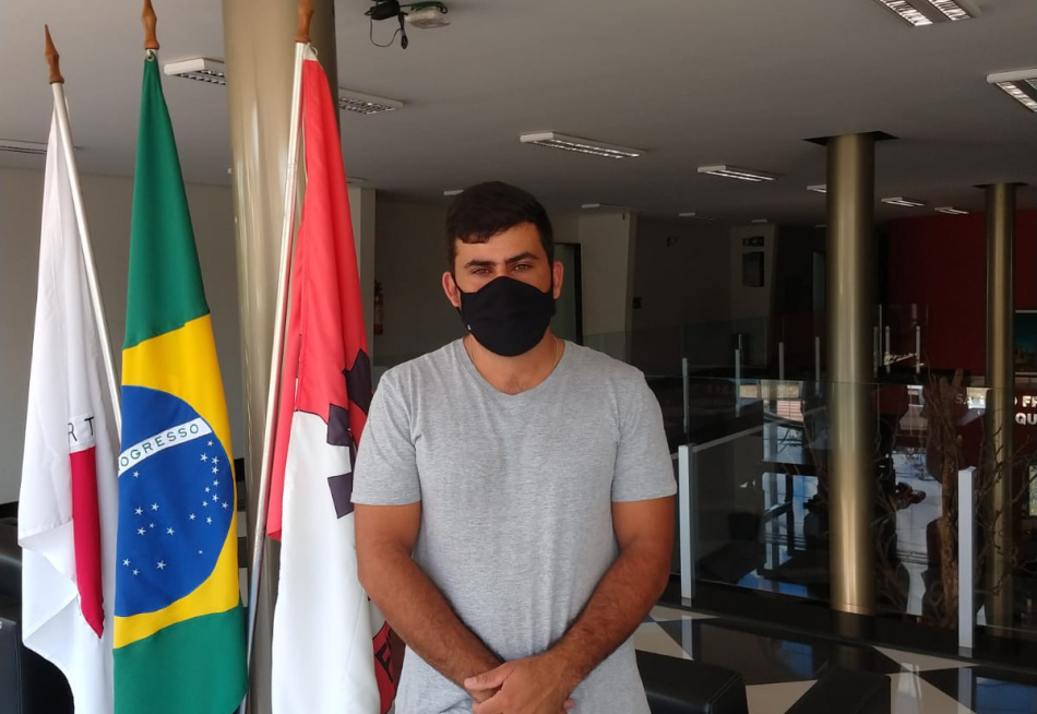 Presidente da Câmara Municipal defende projeto que faz a recomposição do salário de agentes políticos