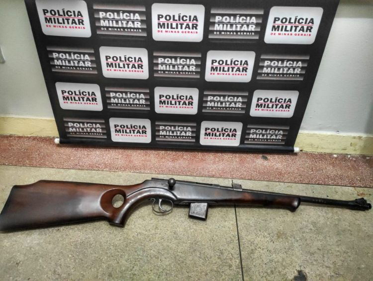 Homem é preso em Bom Despacho depois de publicar foto em uma rede social com uma arma de fogo