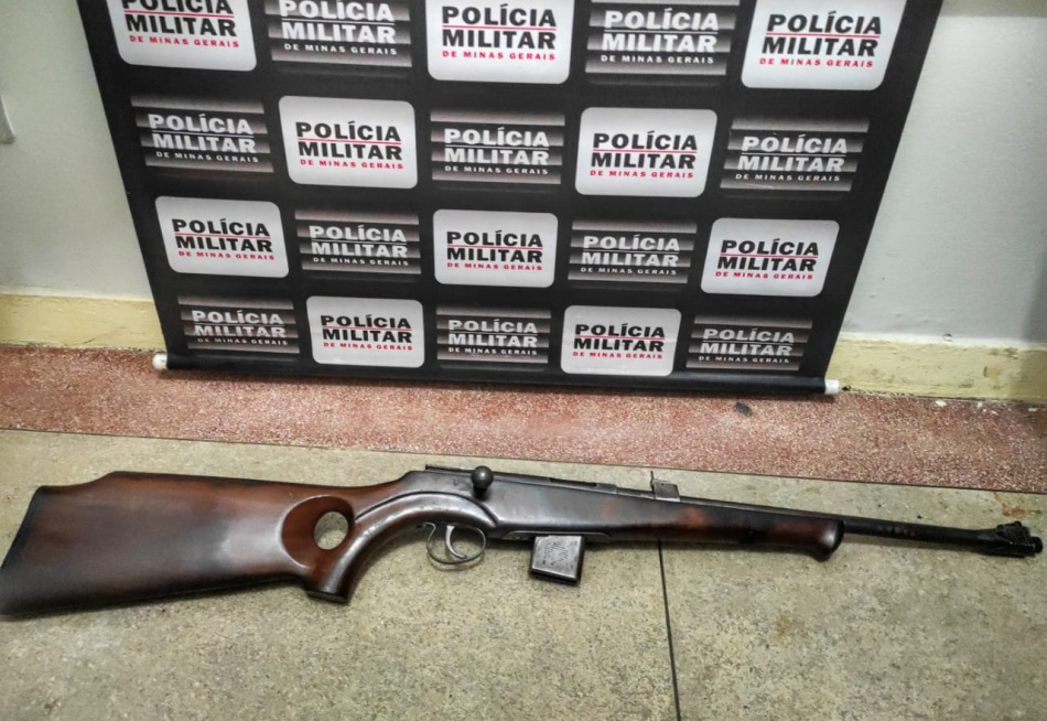 Homem é preso em Bom Despacho depois de publicar foto em uma rede social com uma arma de fogo