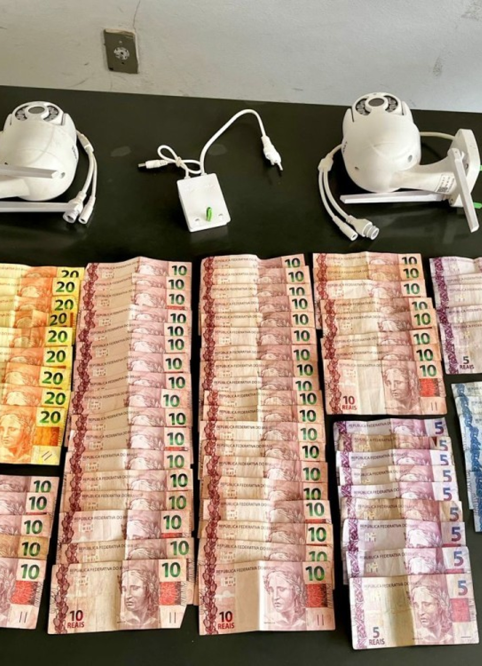 PM prende dois homens por tráfico de drogas em Papagaios