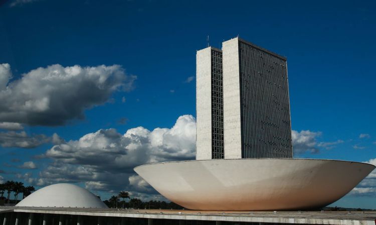 Câmara dos Deputados rejeita PEC do voto impresso