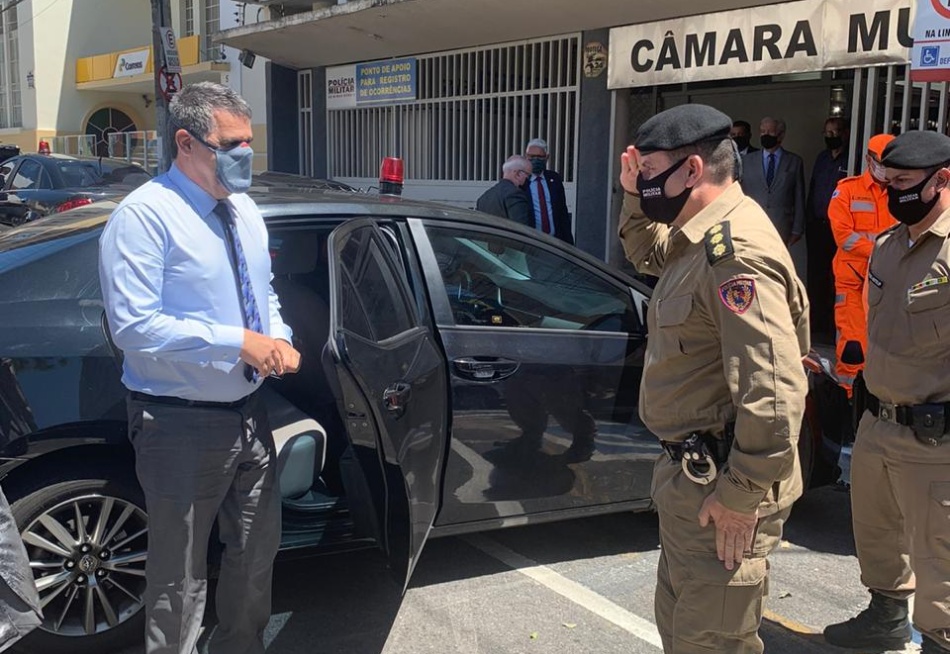 Vice-governador recebe título de Cidadão Honorário de Formiga e é recepcionado na cidade pelo comandante da 7ª RPM