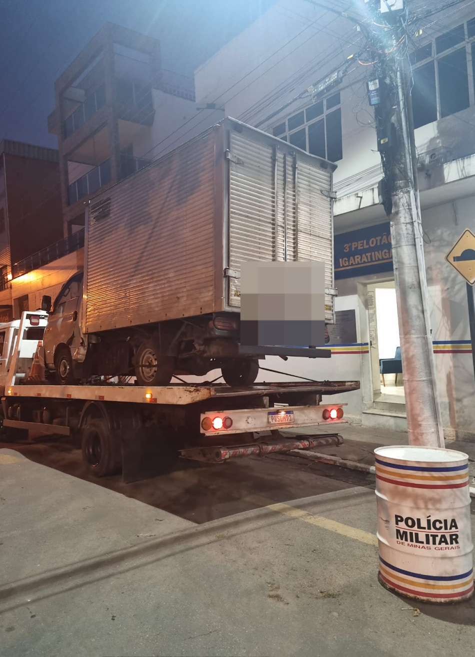 VEÍCULO CLONADO É RECUPERADO PELA PM NA BR 262 EM IGARATINGA