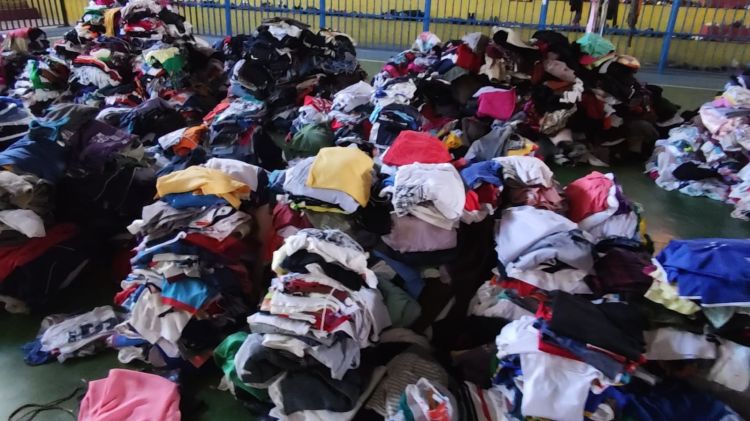 Secretaria de Assistência e Desenvolvimento Social realiza neste sábado entrega de roupas arrecadas na campanha solidária para ajudar vítimas das chuvas