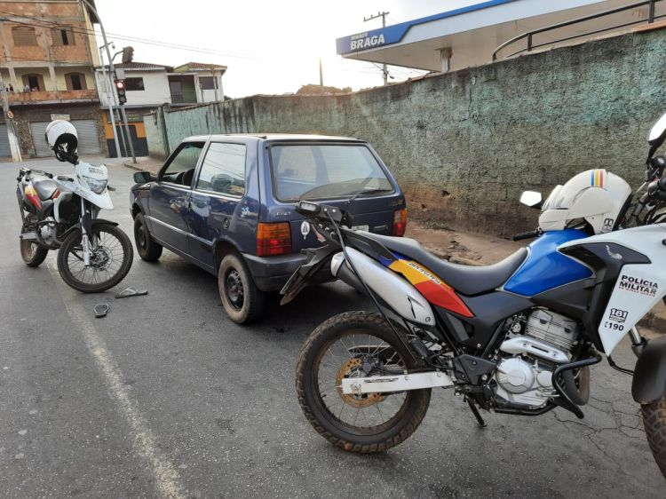 Acusados de furtar um veículo são presos em Pará de Minas