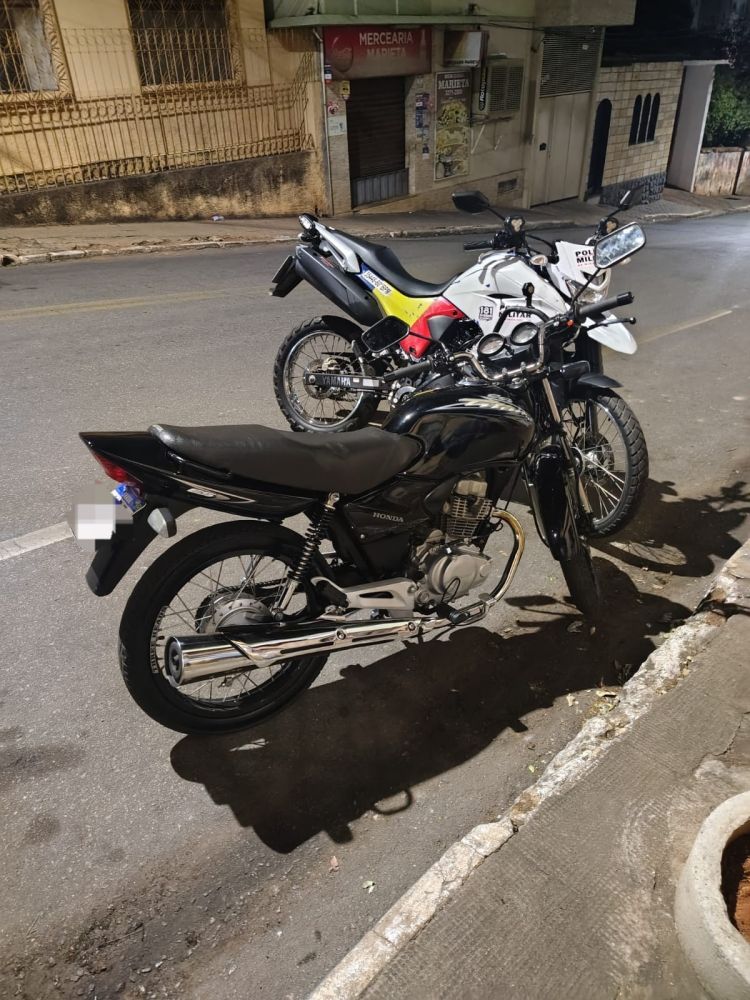 Pitangui/MG – Polícia Militar apreende motocicleta com indícios de adulteração