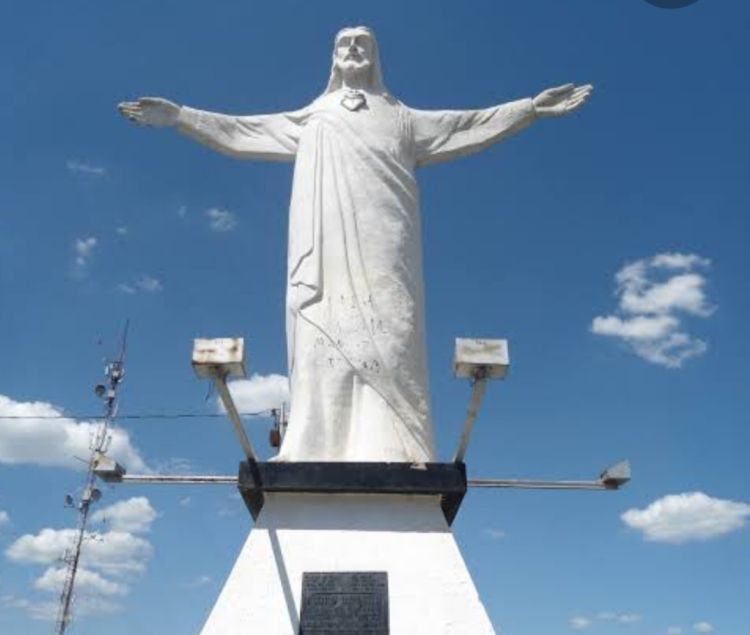 Ato simbólico no Cristo Redentor lembrou os dois anos da tragédia de Brumadinho