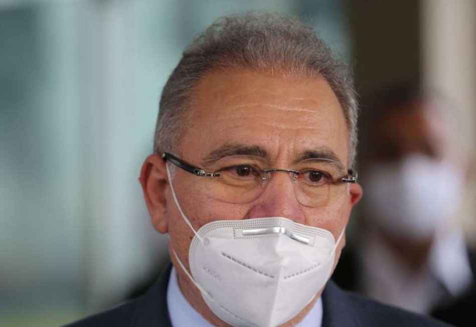 Bolsonaro deu posse nesta terça-feira ao novo ministro da Saúde