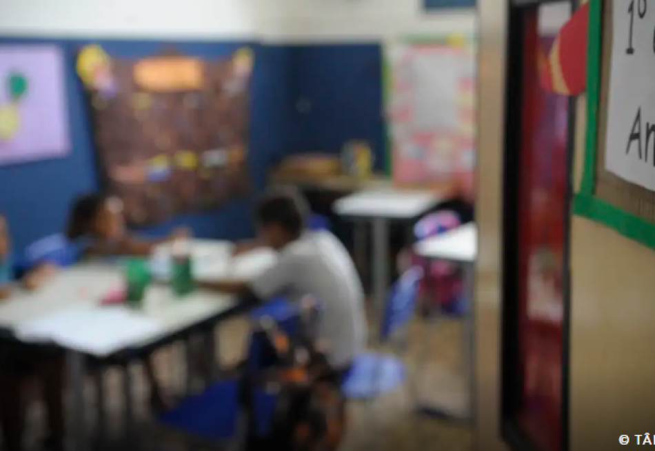 Educação deve ser direito, não herança de classe, diz especialista