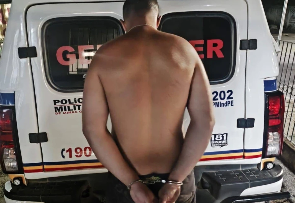 POLÍCIA MILITAR APREENDE PÉS DE MACONHA E PRENDE DOIS SUSPEITOS POR TRÁFICO EM CLÁUDIO