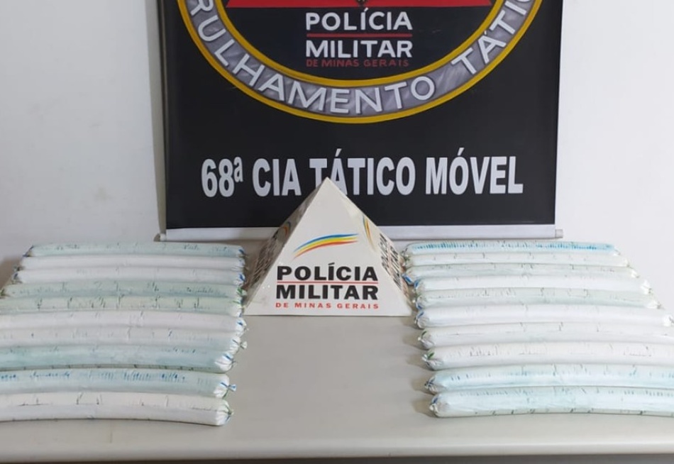 Polícia prende dupla em Pitangui com explosivos