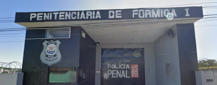 Detento é assassinado em cela e corpo é localizado no banheiro de penitenciária em Minas Gerais
