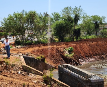 PREFEITO ELIAS VISITA AS OBRAS DE LAGOA SECA NO BAIRRO ELDORADO