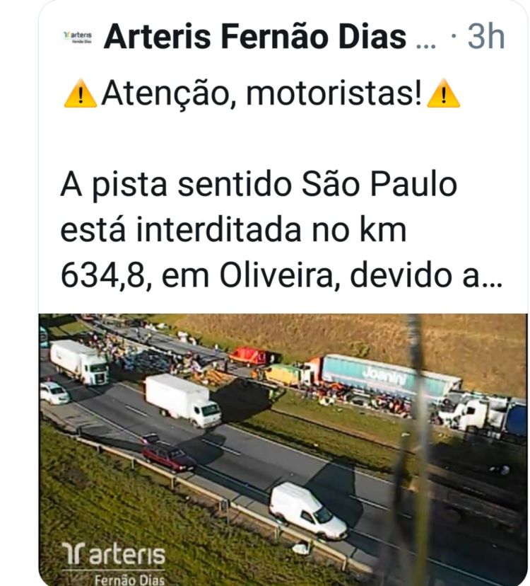 Acidente envolvendo quatro caminhões e dois ônibus na rodovia Fernão Dias, próximo de Oliveira, deixa 20 pessoas feridas