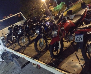 EM OPERAÇÃO NATALINA, PM PRENDE DIVERSAS MOTOCICLETAS  23 MOTOCICLETAS.