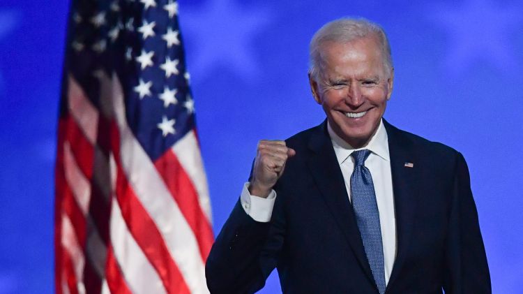 Joe Biden passou dos 270 delegados no colégio eleitoral e segundo projeções de diversos veículos de imprensa está eleito presidente do Estados Unidos