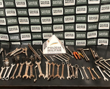 Pará de Minas – PM prende suspeito com ferramentas de origem duvidosa no bairro Independência