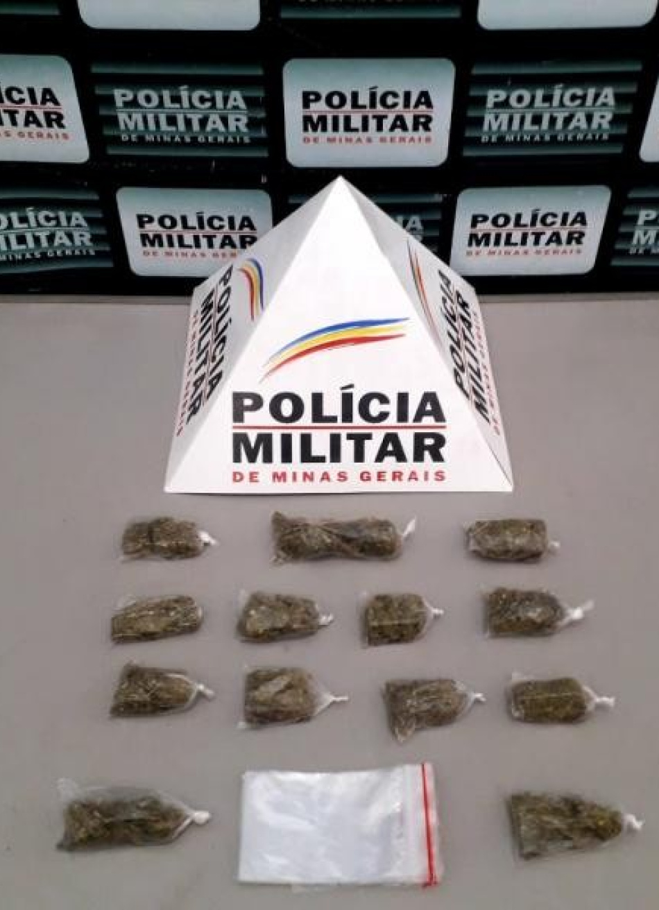 Rapaz é preso no bairro Cores de Minas acusado de tráfico de drogas