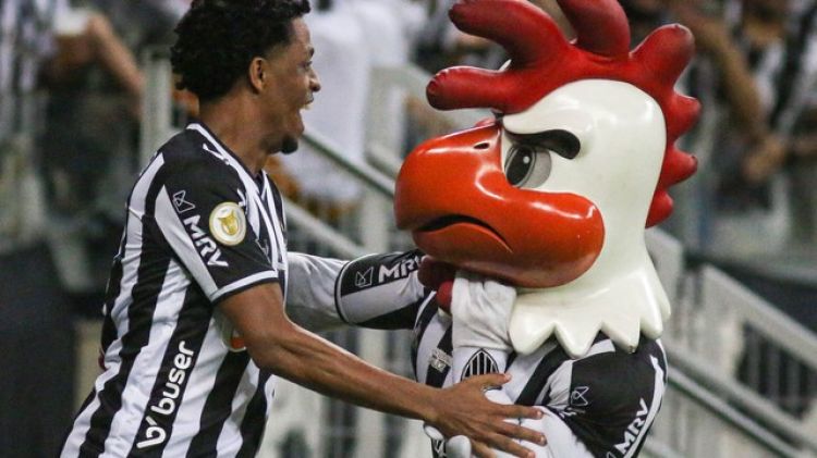 Atlético vence o Corinthians e dá mais um passo importante rumo ao título brasileiro