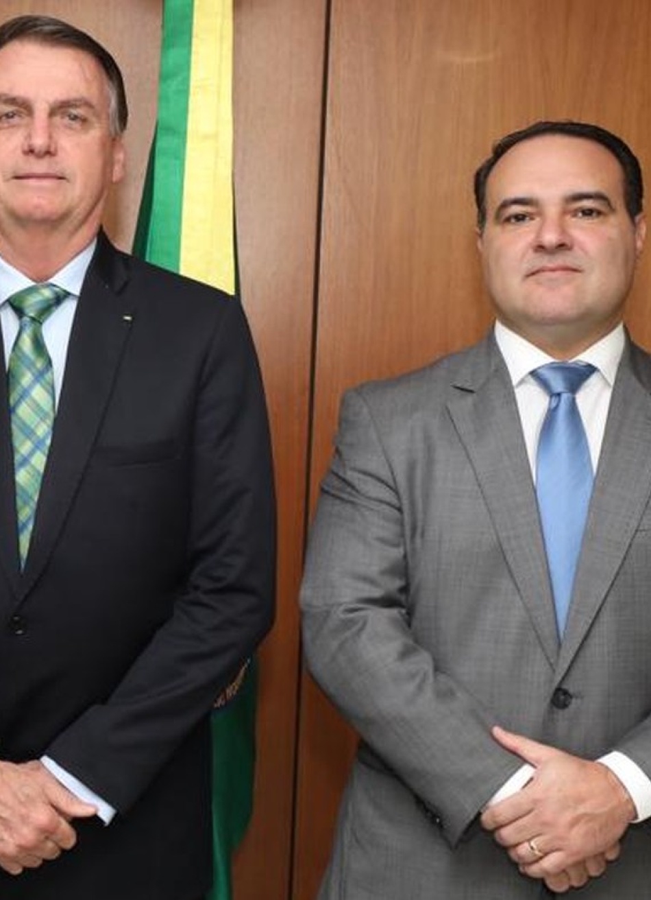 Bolsonaro indica Jorge Oliveira para cargo de ministro do TCU