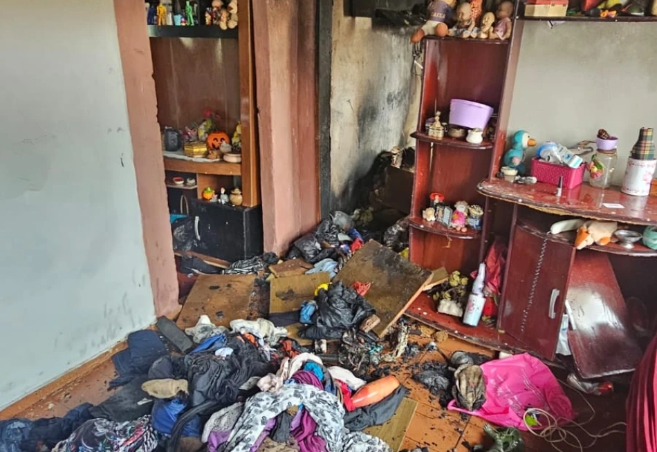Incêndio atinge residência no bairro Padre Libério, em Pará de Minas