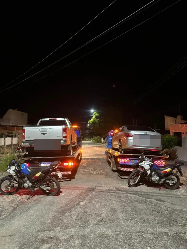 Pará de Minas – PM apreende veículos por perturbação do sossego no bairro Nossa Senhora de Fátima
