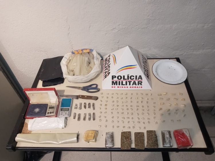 Homem é preso em Divinópolis por tráfico de drogas